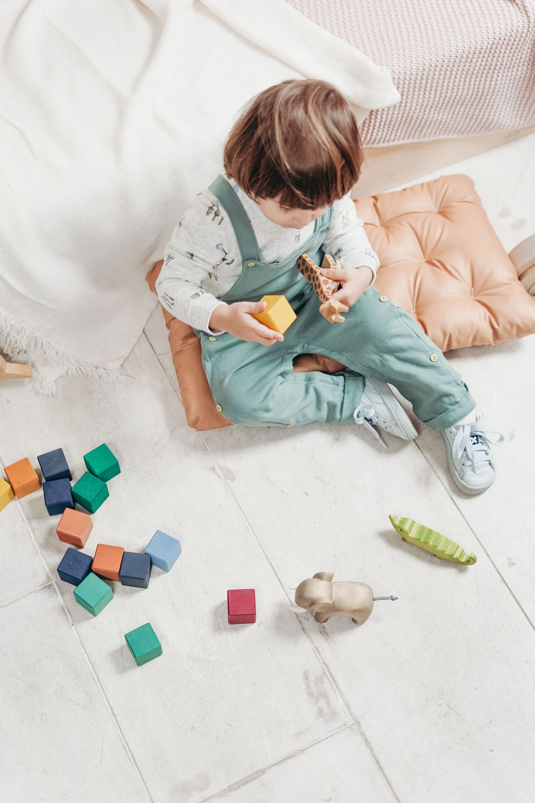 Children learning in a Montessori environment at Moonlite